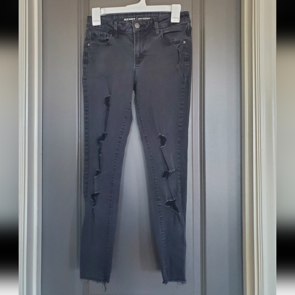 Old navy Rockstar midrise size 4 destructive skinny jeans